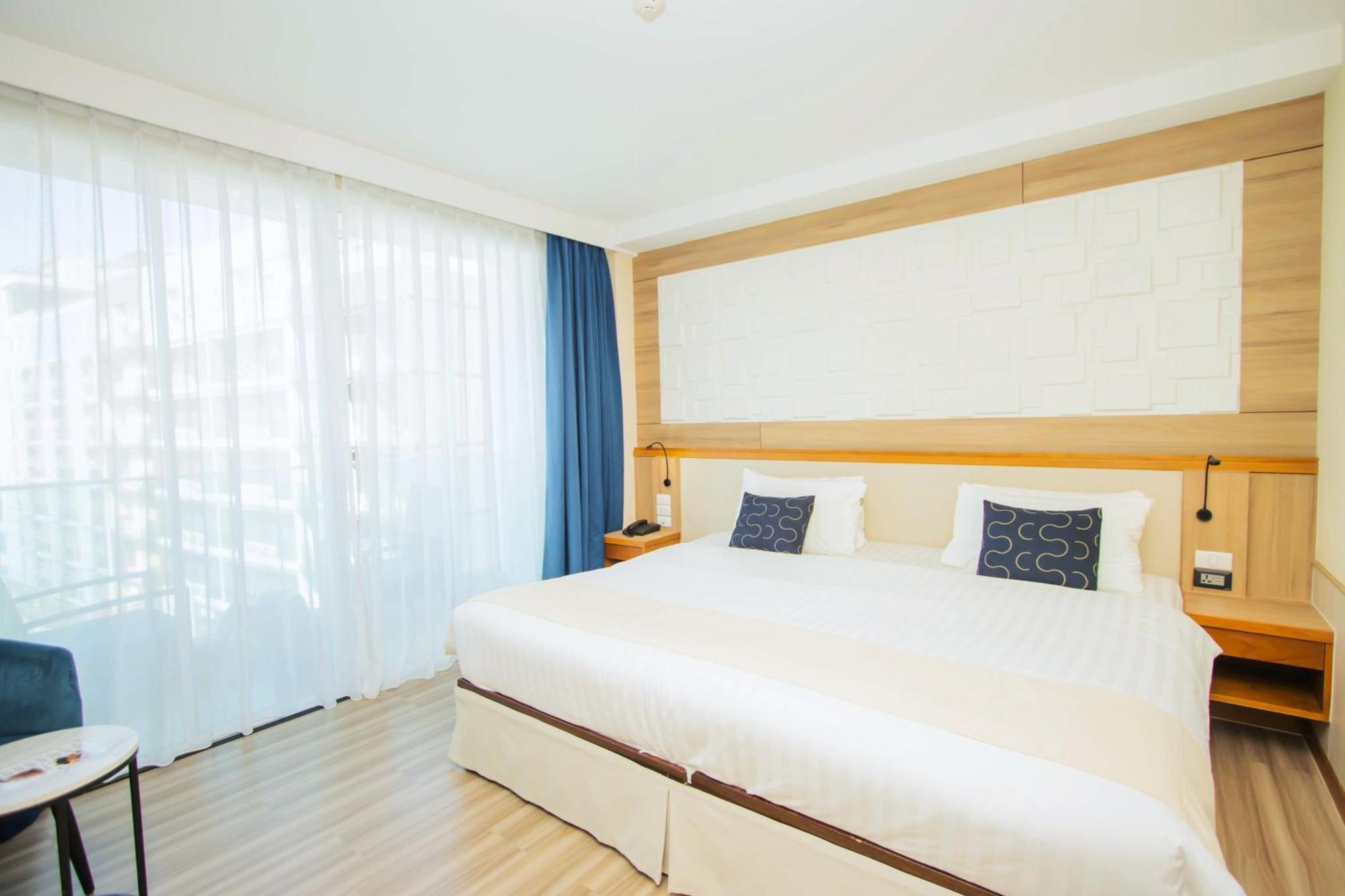 Deluxe Double Room Balcony