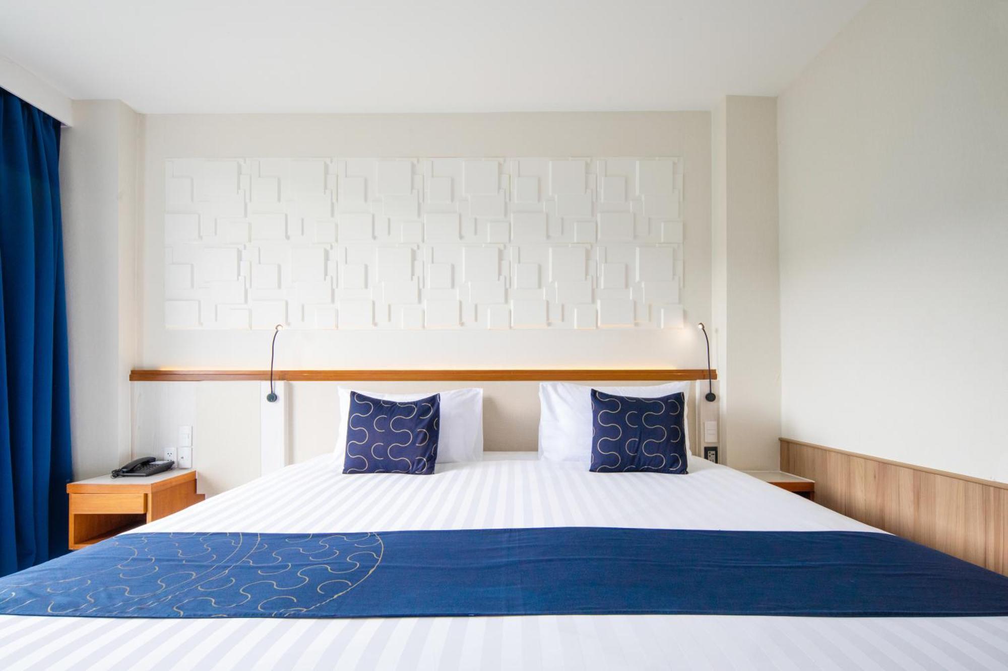 Double Room High Floor Views