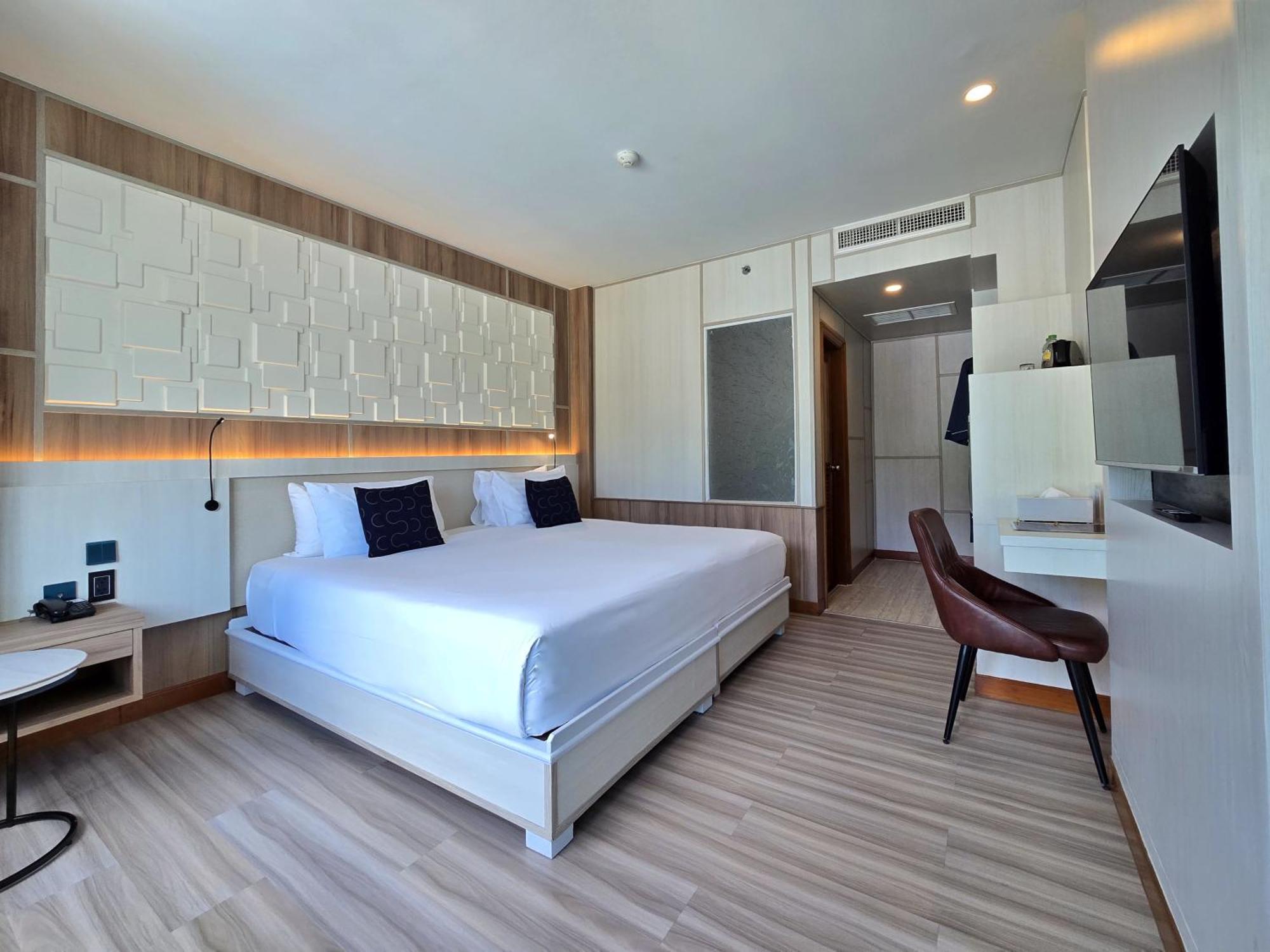 Double Room High Floor Views